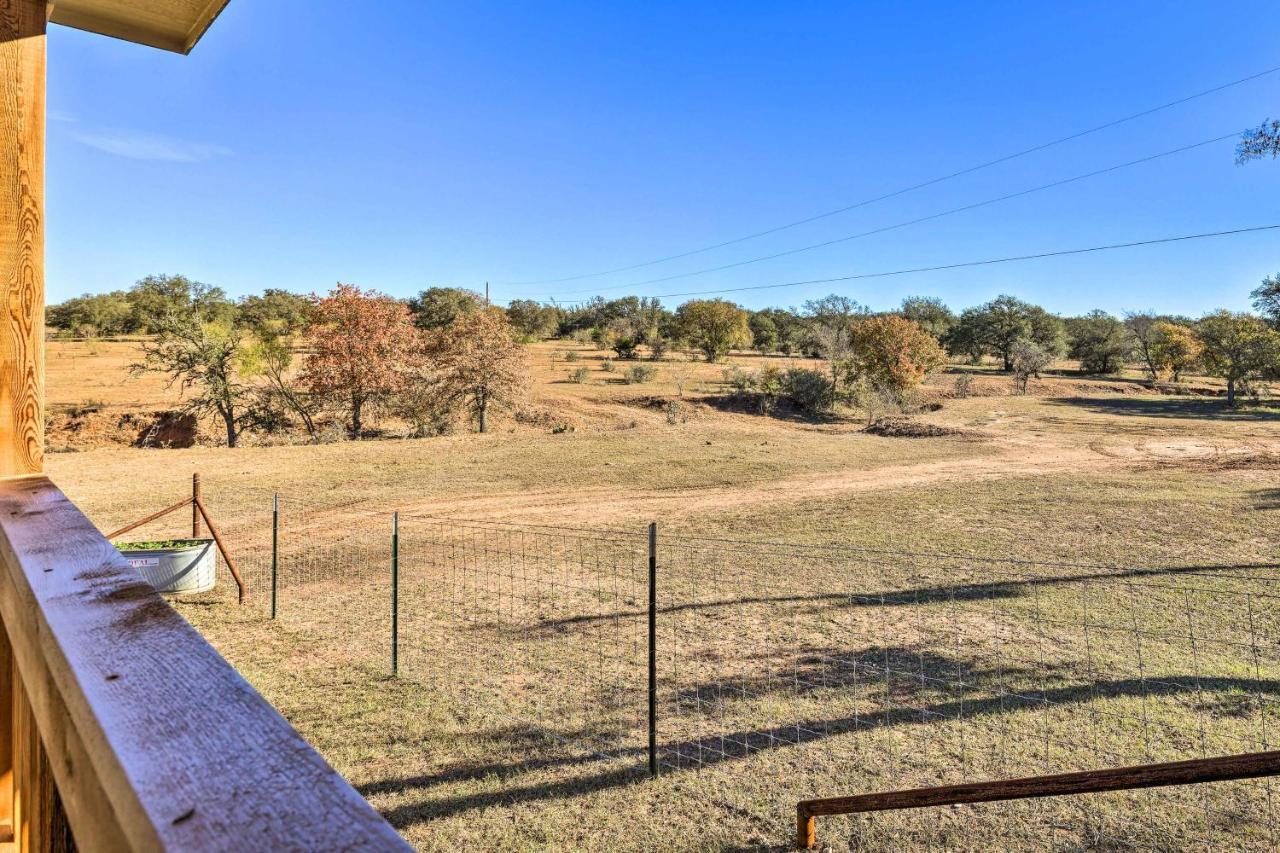 Cozy Fredericksburg Studio Near Wineries! Exterior photo
